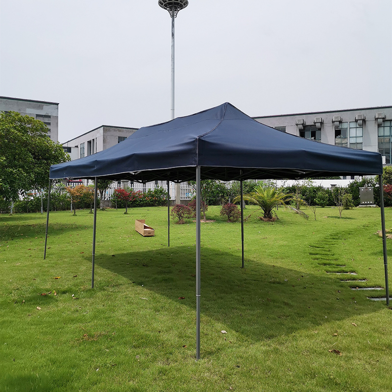 Gazebo GZ2006 mór fillte amuigh faoin aer
